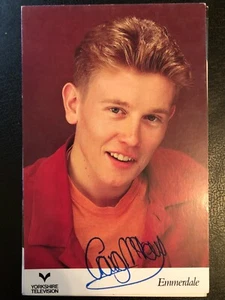 Tarjeta fotográfica autografiada de Mark Hughes de Emmerdale's de Craig Mckay 21 - Imagen 1 de 2