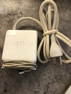 Apple A1424 85W AC Power Adapter(LH) - Image 1 of 3