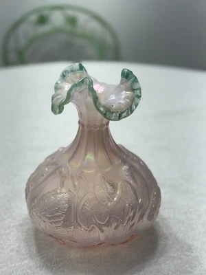 Fenton Pink Art Glass Crest Iridescent Swan  Vase - Image 1 of 4
