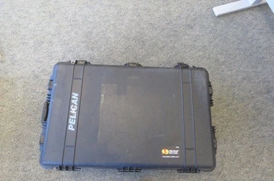 Pelican 1650 保护壳黑色滚轮防水 — 第 1/4 张图片