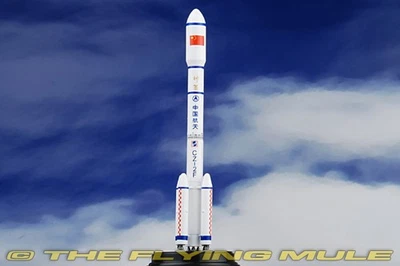 Dragon Models 1:400 Long March 2F Rocket CNSA Tiangong 1 - Image 1 of 4