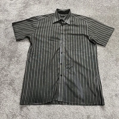 Omega Button Up Shirt Mens Medium Black Gray Striped Short Sleeve Collared Adult Foto 1 de 4