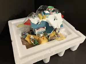 Neu im Karton Disney Winterwunderland Weihnachten Nordpol Bahnhof Danbury neuwertig - Bild 1 von 12