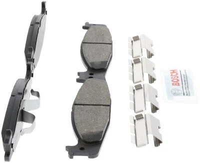 Pastillas de freno delanteras de cerámica QuietCast 1995 para Ford Bronco Bosch 1994-1996 Foto 1 de 4
