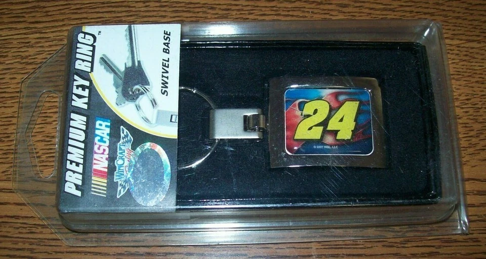 JEFF GORDON #24 WINCRAFT  PREMIUM KEY CHAIN BRAND NEW!!!! - Image 1 of 1