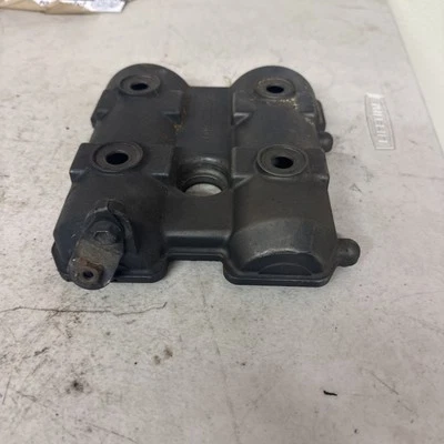 Tampa da cabeça do cilindro do motor 98-03 Suzuki TL1000R fabricante de equipamento original  - Imagem 1 de 4