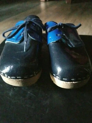 Zuecos de madera suecos Hanna Andersson niñas talla Euro 33 sin cordones mulas azul marino Foto 1 de 4