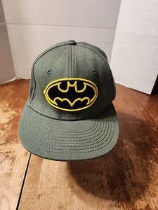 BATMAN Logo DC Comics BASEBALL HAT CAP Flex Fit ONE SIZE FITS MOST Gray - Picture 1 of 8