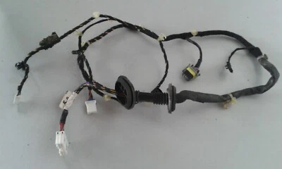 Arnés de cables delantero derecho Mitsubishi Space Star ́04 1.9 puerta VR MR915472U 1651042216 Foto 1 de 4