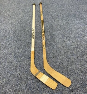 Palos de hockey vintage Cooper TS 100 Canadien 421 Pro Sports Mancave utilería pantalla - Imagen 1 de 24