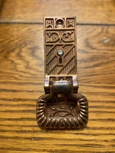 Placa de puerta victoriana antigua llave agujero tirador herrajes para puerta - Imagen 1 de 8