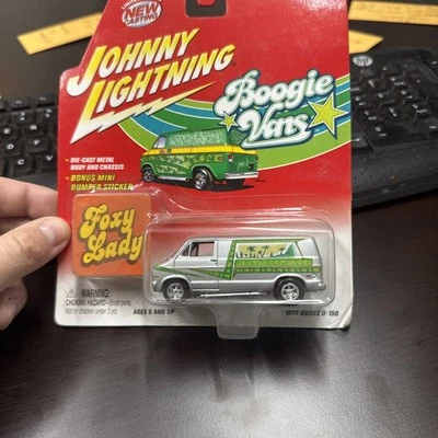 Johnny Lightning Boogie Vans 1976 Dodge D-150 Foxy Lady - Image 1 of 4