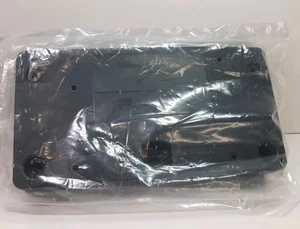 NEW GENUINE MERCEDES BENZ GLE 350 FRONT LICENSE PLATE BRACKET A1678850011 Mount - Picture 1 of 6
