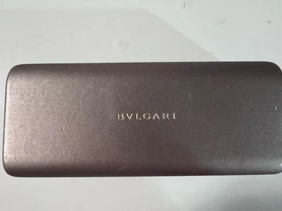 Estuche para gafas de sol BVLGARI tono dorado estuche rígido solamente  Foto 1 de 4