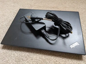 Lenovo ThinkPad x390 Laptop / i5 / 256Gb Storage / 8Gb Memory / Windows 11 Pro - Picture 1 of 4