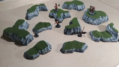 Wargaming Terrain - Juego de caja mediana con acabado de hierba Hills Foto 1 de 4