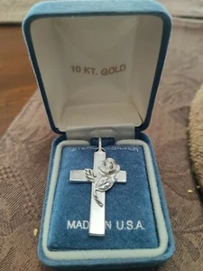 10kt White Gold Rose Shaped Cross Faith Pendant Made In USA Sterling Silver USA - Picture 1 of 4