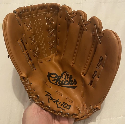 Vintage 90s MEMPHIS CHICKS Minor League Baseball YOUTH Glove Rock 103 RARE HTF Cover