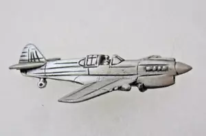 Avión Warhawk P-40 EE. UU. - Sombrero de peltre o pin de corbata - Imagen 1 de 4