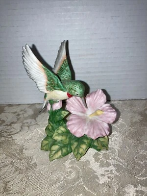 Vintage HOMCO Porcelain Hummingbird On Hibiscus #1429 Beautiful Detail No Chips  - Image 1 of 4