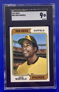 1974 Topps Dave Winfield RC #456 SGC 9 COME NUOVO GC224 - Foto 1 di 2