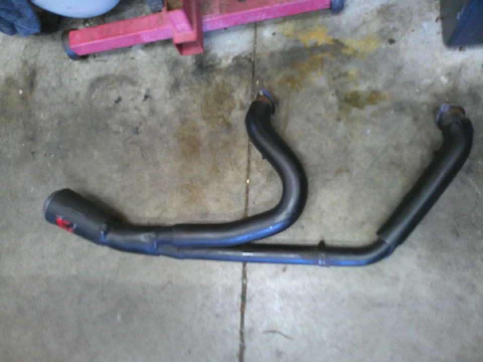 2018-2019 Harley Davidson FXBB Street Bob 全性能排气 — 第 1/4 张图片