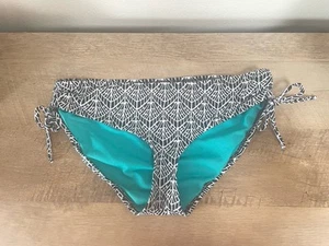 TITLE NINE Women’s Size  M Medium Bathing Swim Suit Bikini Bottoms Carve Designs - Picture 1 of 3