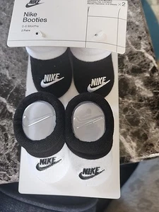 Nike Baby Booties 2 Pair 0 - 6 Months - Picture 1 of 5