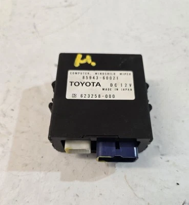 WINDSCREEN WIPER MODULE TOYOTA LAND CRUISER AMAZON J1 01.1998-08.2007 8594360021 - Image 1 of 4