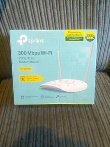 TP-Link , 300 MBPS Wi-Fi, VDSL/ADSL , Modem Router - Picture 1 of 6