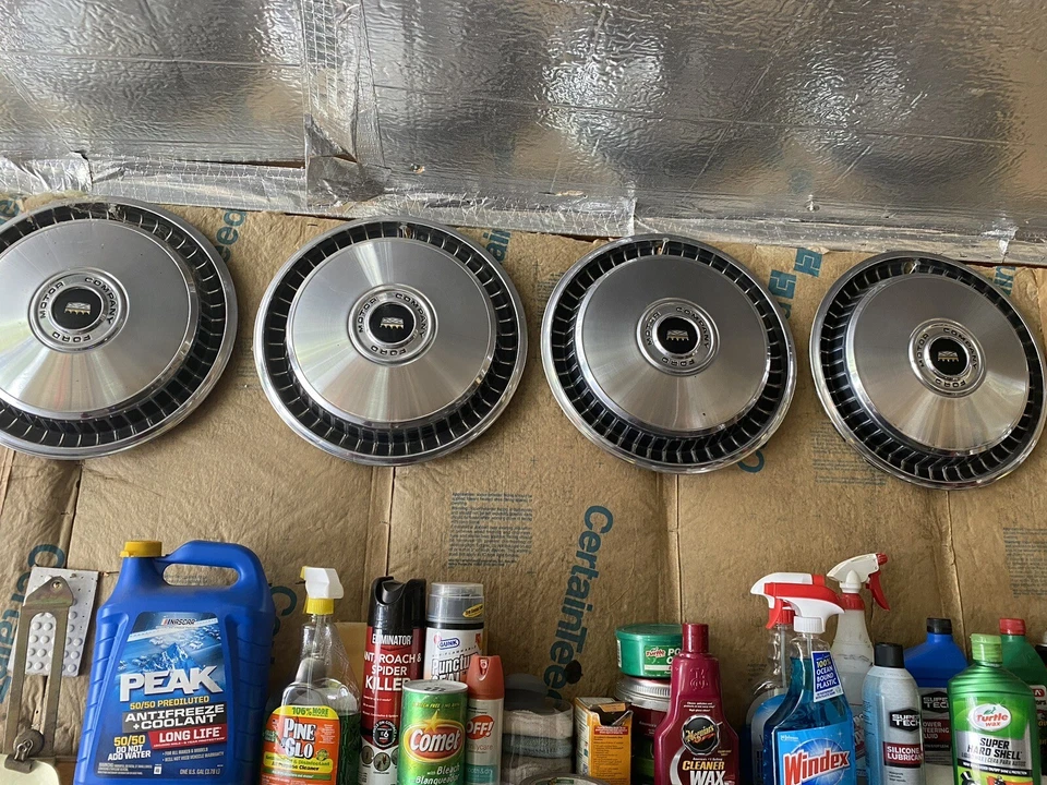 Колпаки колес 1973 ford f100 с эмблемами - Изображение 1 из 1