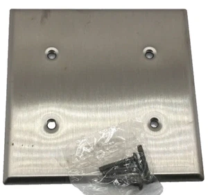 84034-40 Leviton 2-Gang No Device Blank Wandplatte, Standardgröße, 302 SS - Bild 1 von 3