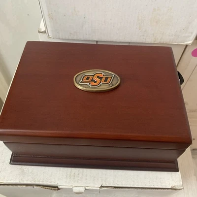 Oklahoma State University caja de tarjetas de madera The Memory Company ver nota Foto 1 de 4