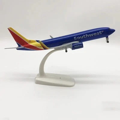 Modellino Aereo Diecast in Lega 1:350 - Boeing 737 Southwest Airlines USA - 20cm - Immagine 1 di 4
