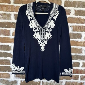 Top tunica donna INC International Concepts taglia media blu navy ricamato scollo a V - Foto 1 di 9