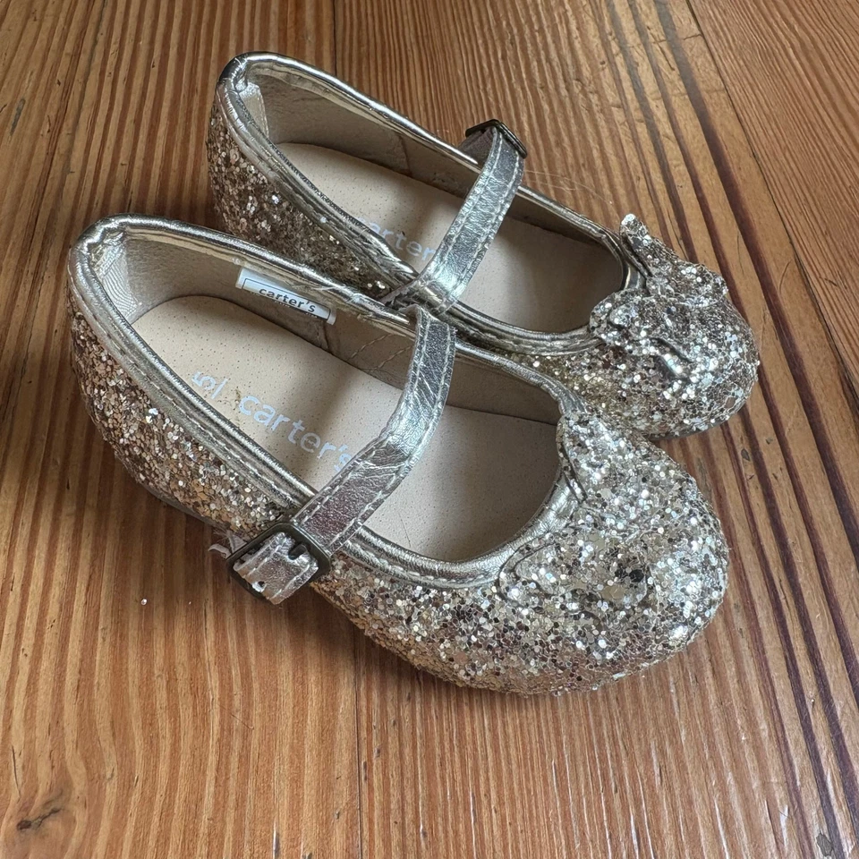 Carter's gold glitter butterfly heeled buckle mary jane toddler shoe SIZE 5 - Image 1 of 4