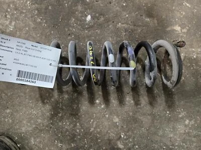 Muelle helicoidal trasero usado se adapta a: Kia Sportage 2015 tracción trasera grado A Foto 1 de 4