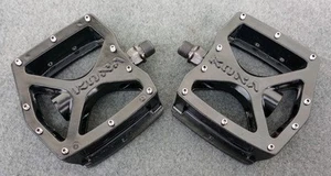 New Kona Black Pedals 9/16 Will Fit Any Old School BMX / Mountain Bike Crankset - Picture 1 of 6