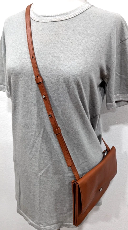 SHINOLA DETROIT 手风琴 斜挎包 皮革 BOURBON 包 钱包 美国制造 $450 VEUC — 第 1/4 张图片