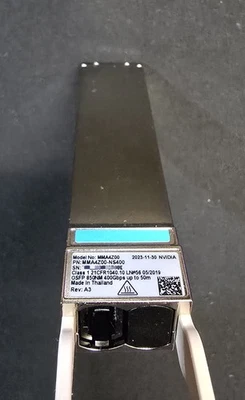Transceptor OSFP DR4 de un solo puerto NVIDIA MMA4Z00-NS400 InfiniBand 400 Gb/s usado Foto 1 de 2