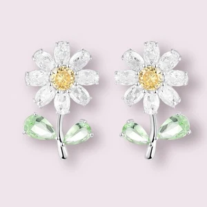 Butler And Wilson Crystal Daisy Earrings, New - Picture 1 of 6