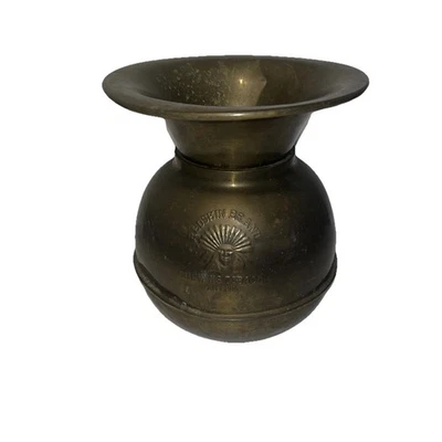 Escupitaja de tabaco para mascar marca Redskin de 10" de alto latón antiguo (limpio) Foto 1 de 4