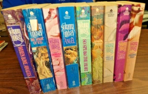 Johanna Lindsey + Lot of 9 PB 1977-1992 - Picture 1 of 6