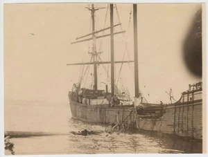 Bark Molfetta (City Of Natchez) Storm Damage Oriignal Antique Photograph - Picture 1 of 2