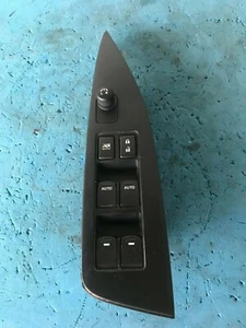OEM 2010 SUZUKI KIZASHI, 12/09-01/17, RIGHT FRONT POWER WINDOW MASTER SWITCH. - Picture 1 of 5