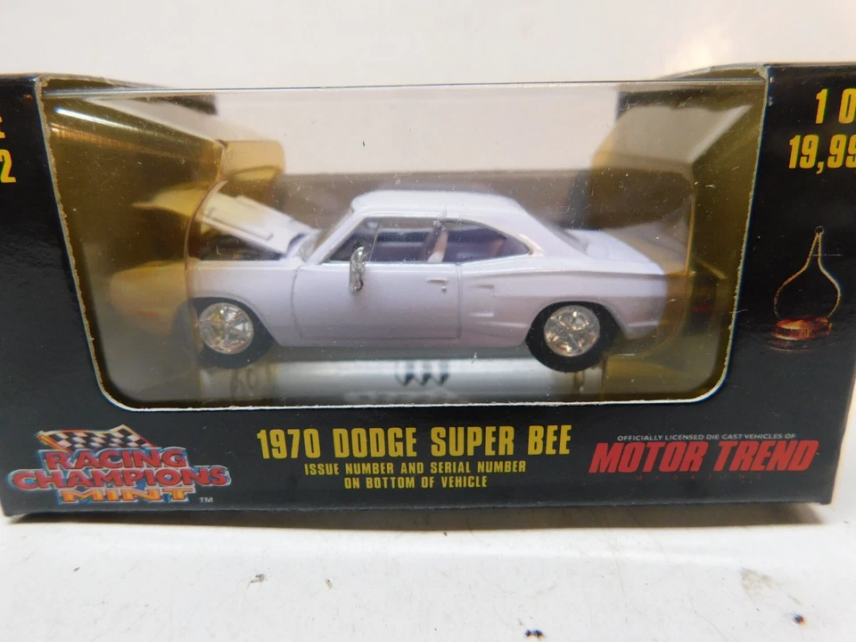 Racing Champions -- 1/60 -- Dodge Super Bee 1970 - 1 de 19.998 Foto 1 de 1