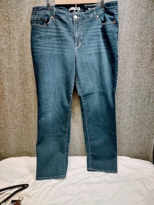 Code Bleu Women’s Size 20W Chelsea Classic  Straight Leg Stretch Denim Jeans - Image 1 of 4