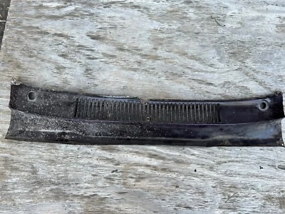 Alfa Romeo GTV bajo parabrisas scuttle Foto 1 de 4