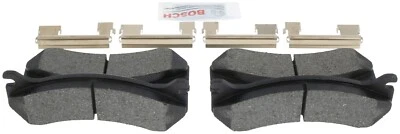 Para 2005-2006 Chevrolet Silverado 1500 HD Bosch conjunto de pastilhas de freio a disco traseiras - Imagem 1 de 4