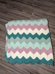 Afghan Zig Zag Blanket Sofa Throw Chevron Crochet 38"x70" Ombre Green Pink White - Picture 1 of 14